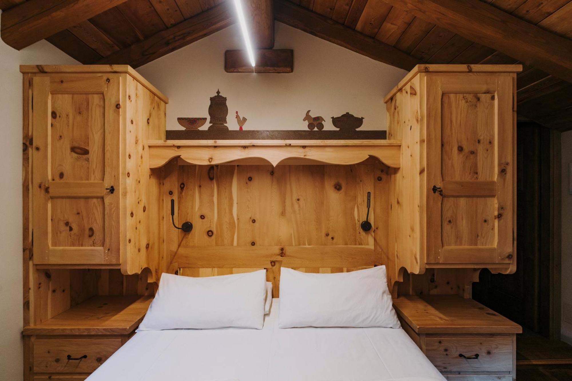 Au Coeur Du Village Chambres D'Hotes & Spa Arnad Exteriör bild